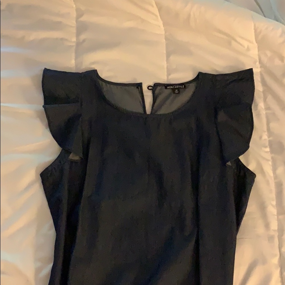 Sleeveless denim shirt